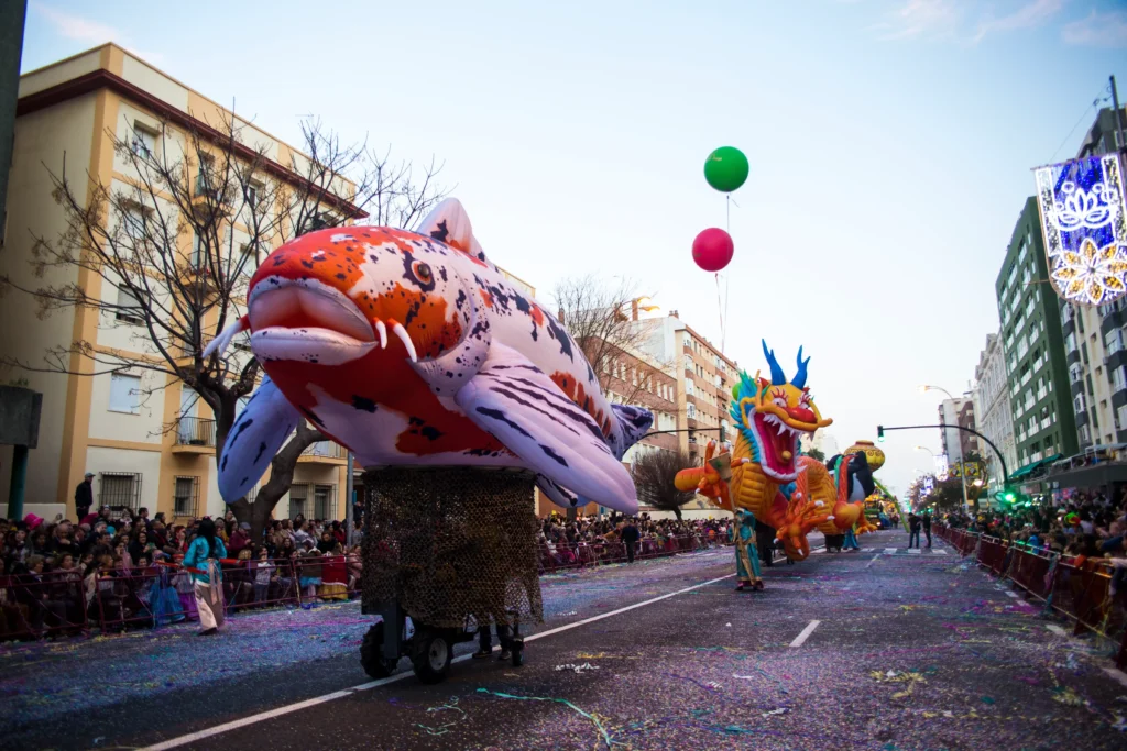 Brotóns año nuevo chino carpa dragón disfraz cabalgata