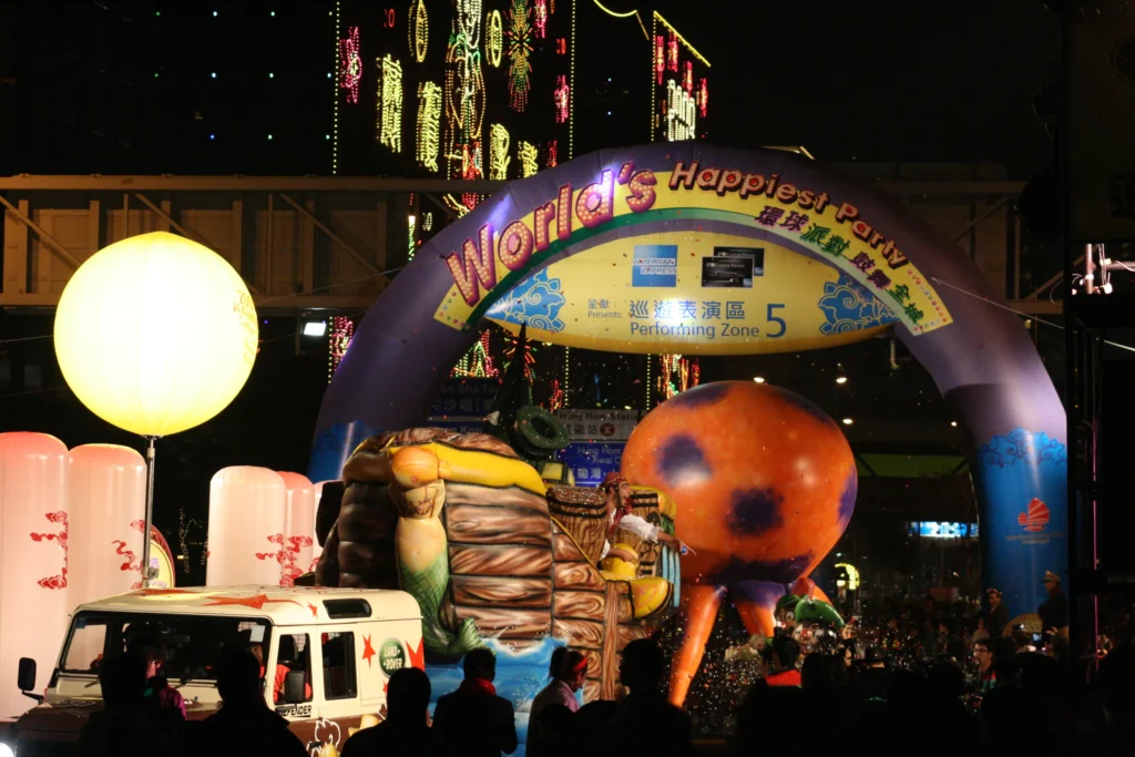 Brotóns cabalgatas hong kong night parade desfile nocturno