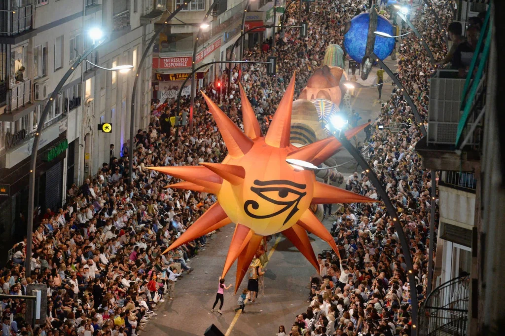Brotóns cabalgatas murcia espectáculo disfraces fiestas