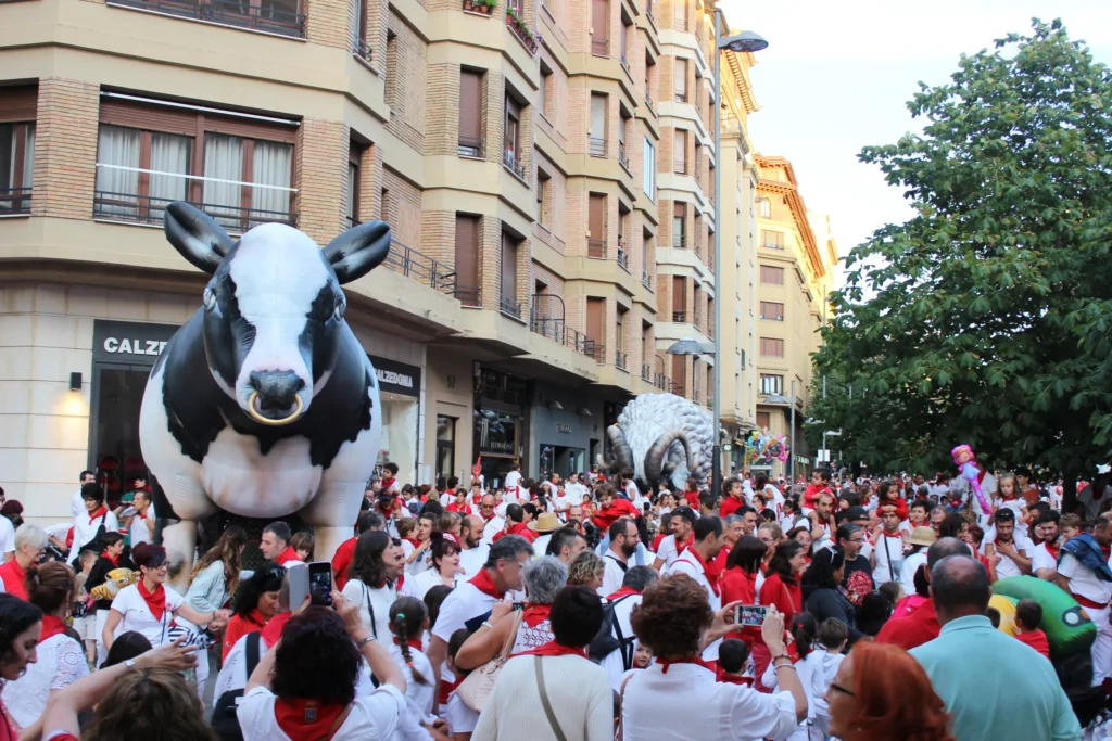 Brotóns cabalgatas pamplona san fermines desfile disfraces