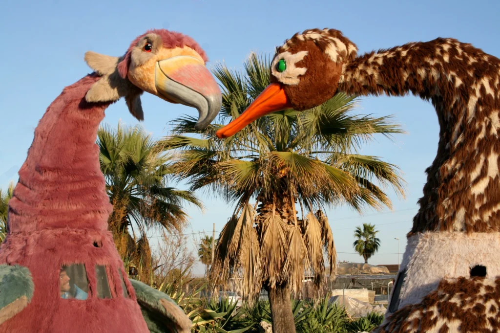 Brotóns fauna exotica disfraz cabalgata