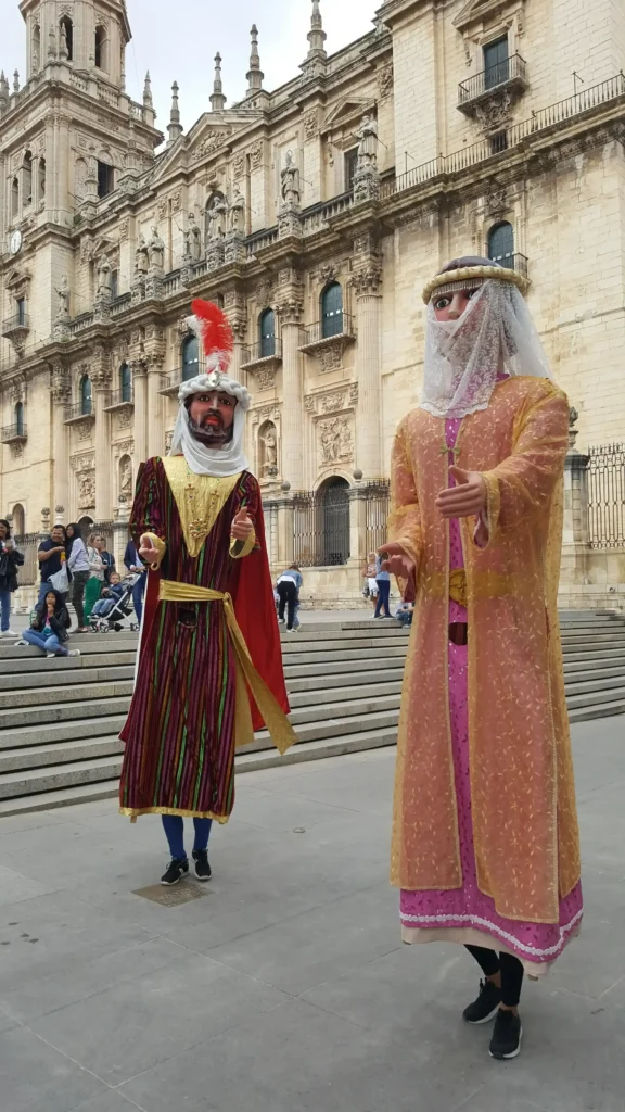 Brotóns gigantes rey moro reina mora pasacalles cabalgata