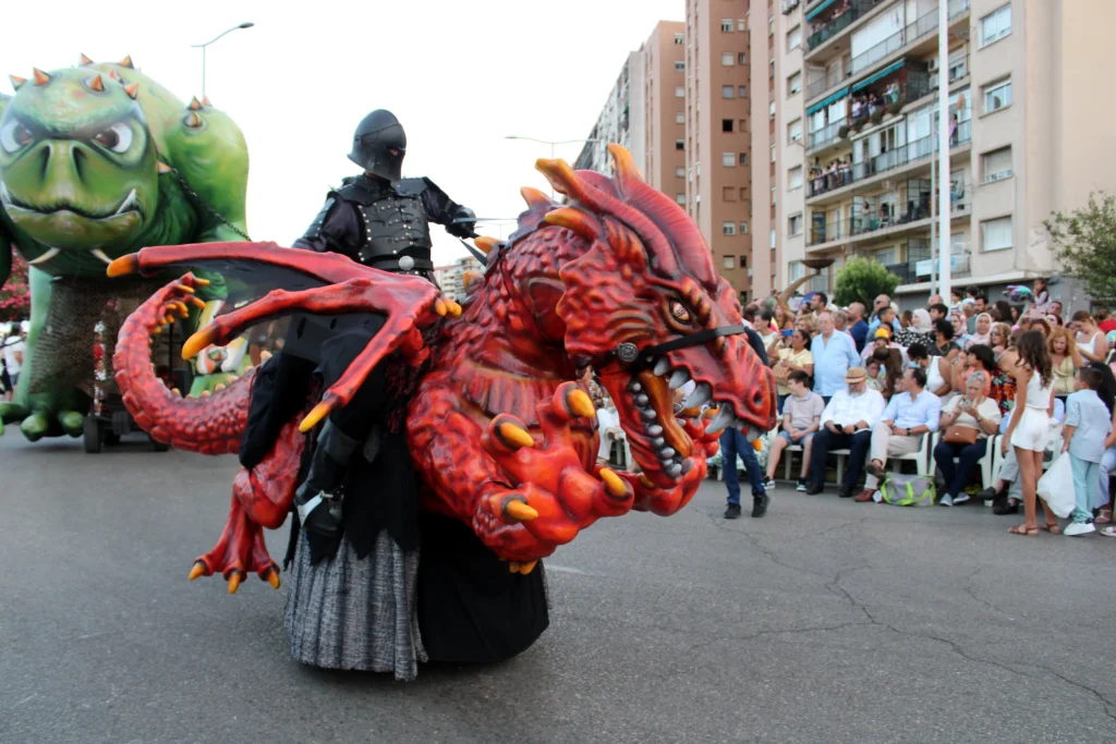 Brotóns land of dragons dragón fuego disfraz cabalgata