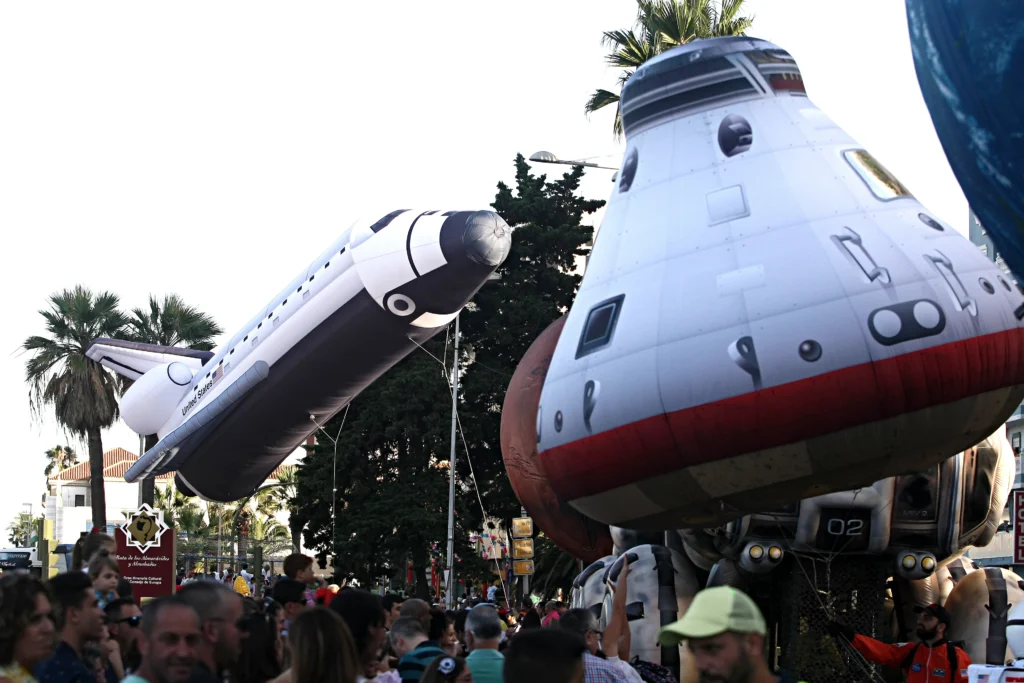 Brotóns space cabalgata principal todo un universo por descubrir