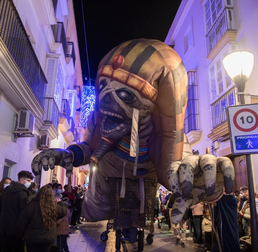 Brotóns tierra faraones momia disfraz cabalgata