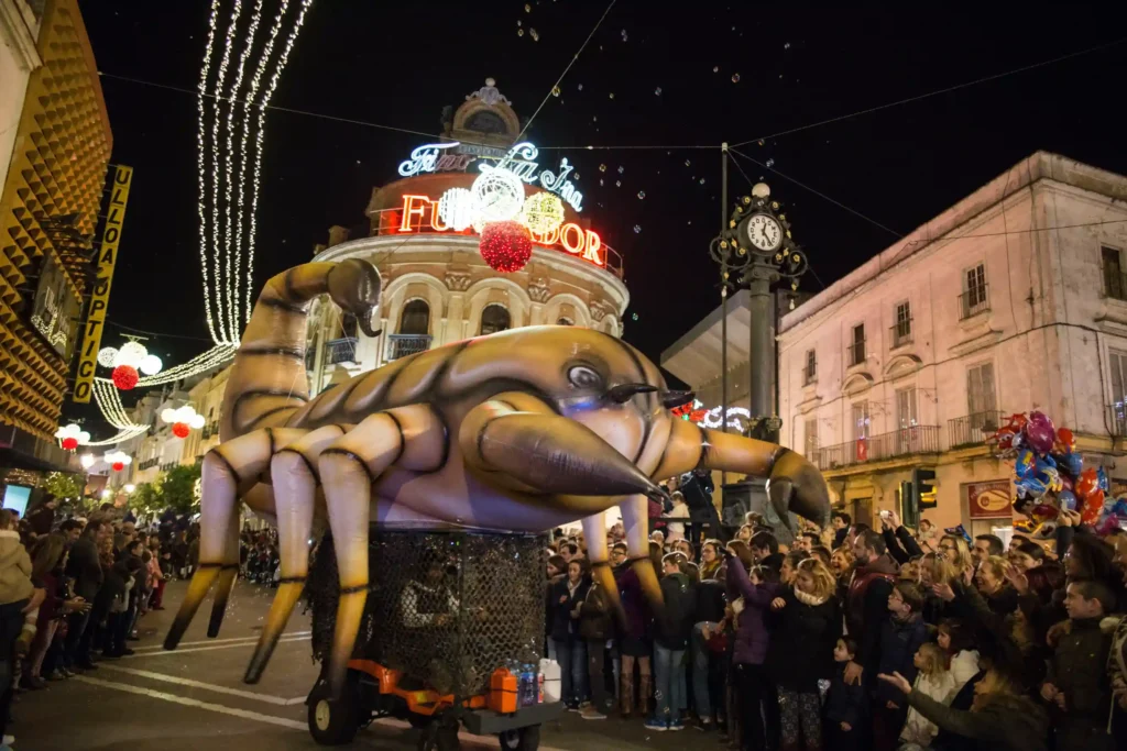Brotóns arabia escorpión inflable gigante plaza nocturna cabalgata